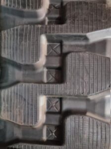 Tufftrac CTL Running Block track loader rubber tracks tread pattern