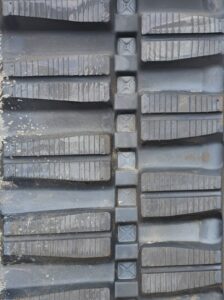 Tufftrac MEX Offset excavator rubber tracks tread pattern
